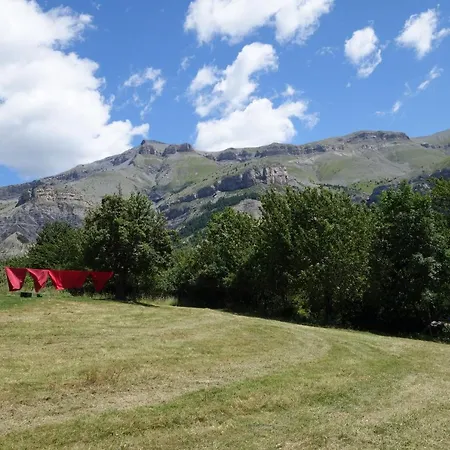 D'aliège 2* Péone